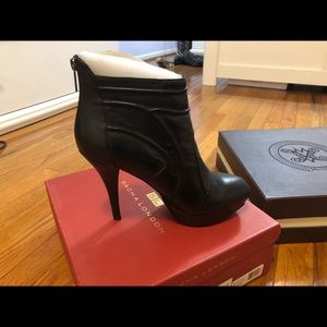 Black leather stiletto heel bootie